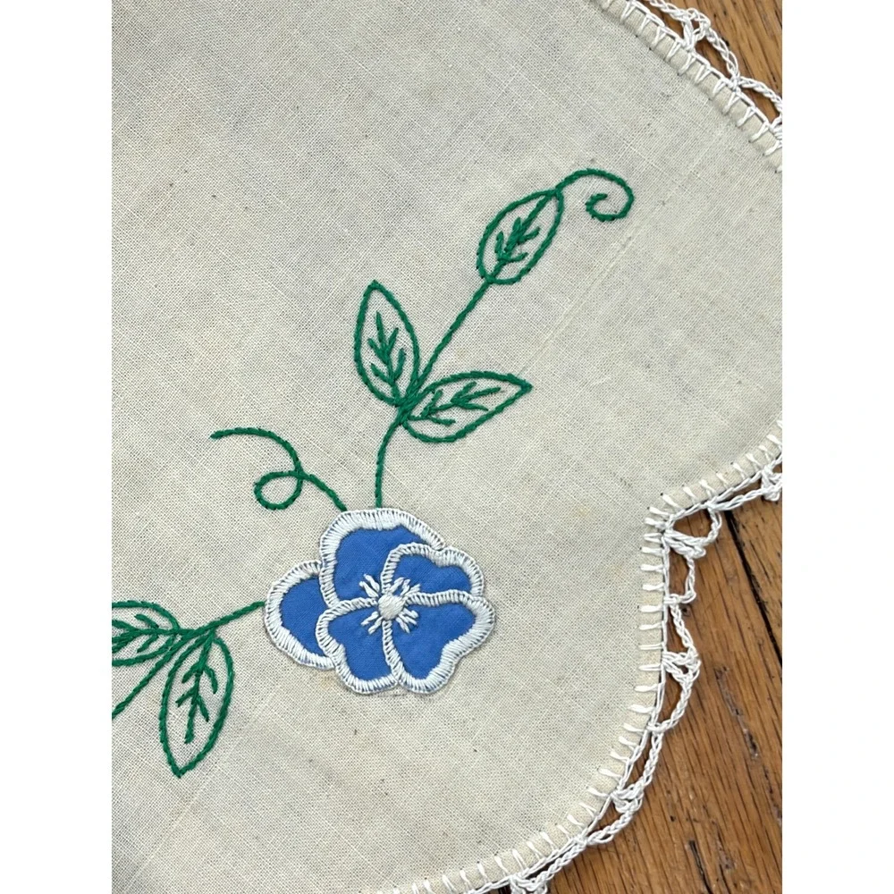 Vintage Hand Embroidered Linen Dresser Scarf Doily Set Blue Pansy Floral 8pc